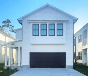 Orange Beach Luxury Home - Close to Beach & Attractions